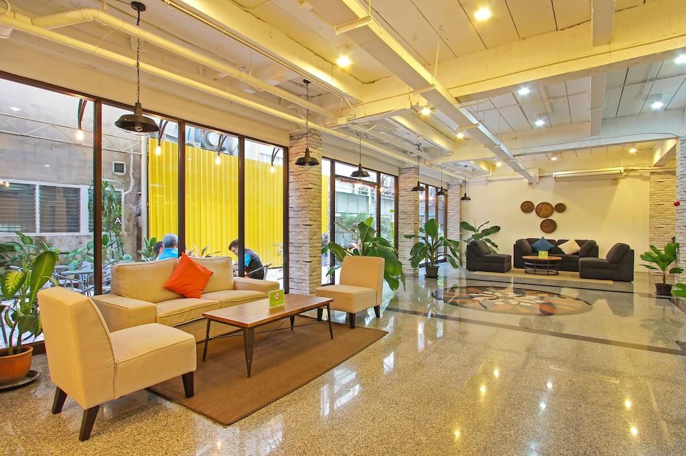 Pula Silom Hotel Banguecoque Exterior foto